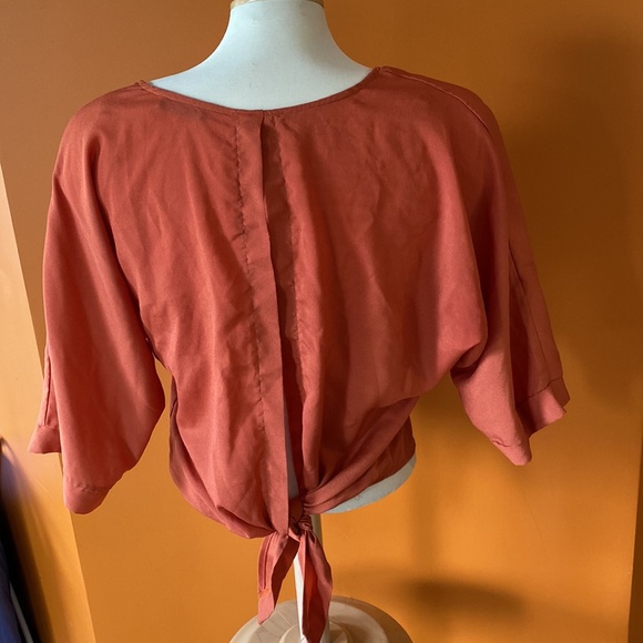 3/$15. Young ladies burnt orange blouse by Poetry in size medium. - Picture 3 of 7